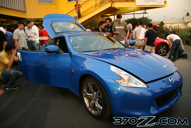 370Z_at _Edmunds.com_unveiling