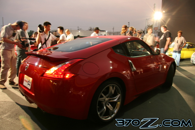 370Z_Edmunds.com's_unveiling